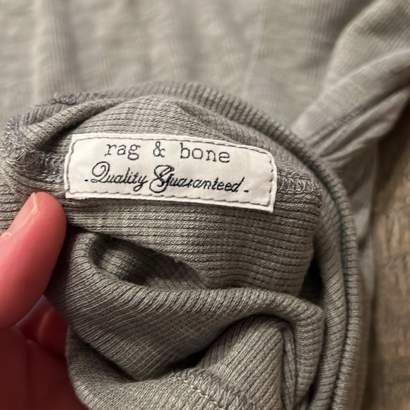 Rag & Bone Mock Neck turtleneck - Picture 5 of 7